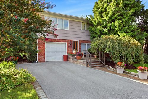 2554 Linden Lane, Hempstead, NY, 11566 | Card Image