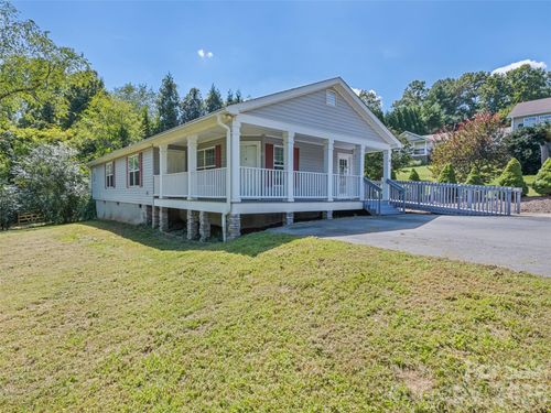 10 Enochs Way, Fletcher, NC, 28732-5401 | Card Image