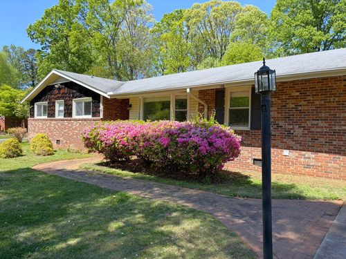 108 Duval Dr, Spartanburg, SC, 29307-3007 | Card Image