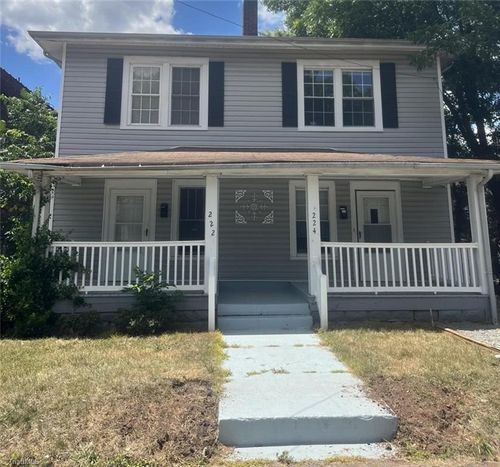 224 N Dunleith Ave, Winston Salem, NC, 27101-4520 | Card Image