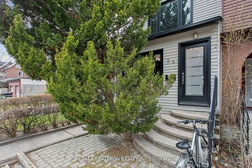 24 Marion St, Toronto, ON, M6R1E5 | Card Image