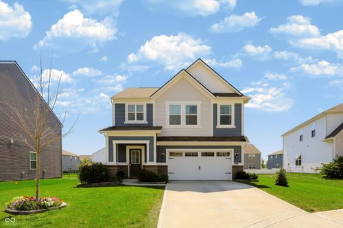 1464 Buckland Ct, Avon, IN, 46123-5591 | Card Image