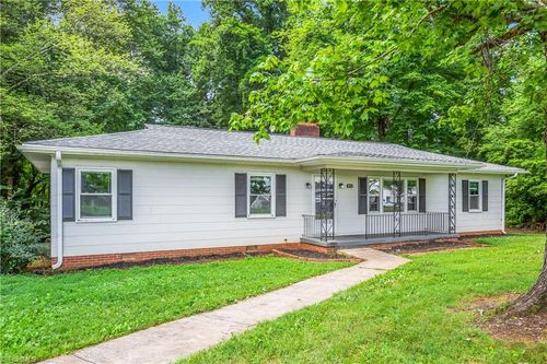 451 W Main St, Boonville, NC, 27011-9131 | Card Image