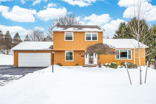 34 Meadow Gln, Fairport, NY, 14450-8702 | Card Image