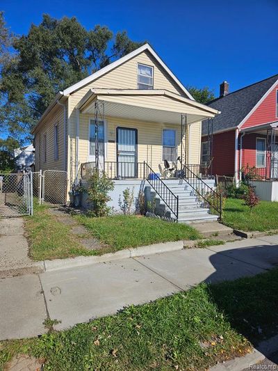 5047 Edwin Street, Home with 3 bedrooms, 2 bathrooms and null parking in Hamtramck MI | Image 2