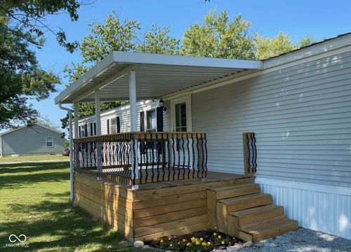 374 Worthington St, Worthington, IN, 47471-1034 | Card Image