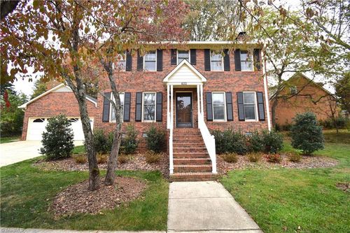 422 Wildwood Ln, Graham, NC, 27253-4327 | Card Image