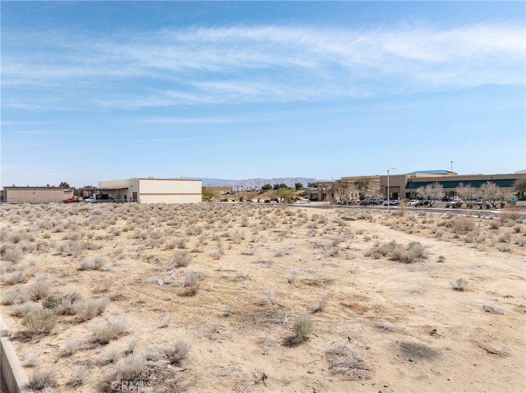 Land in Victorville