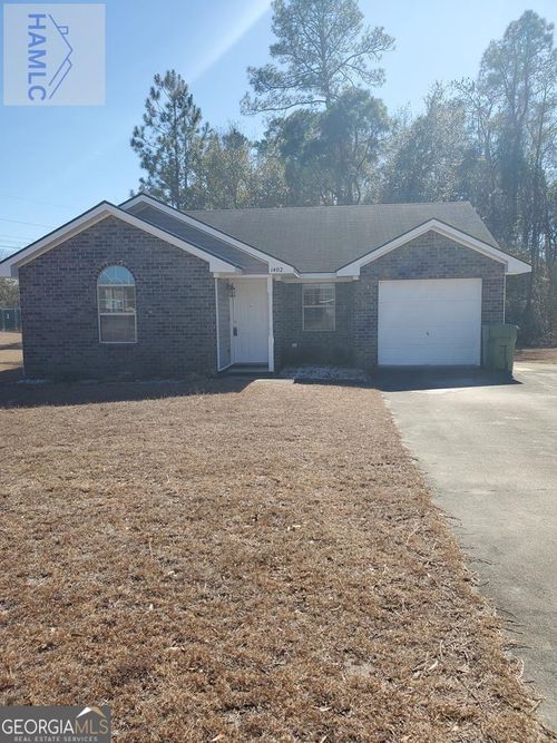 1402 Desert Storm Dr, Hinesville, GA, 31313-9180 | Card Image