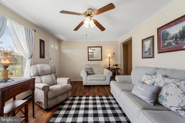 402 Fegan Rd, House other with 3 bedrooms, 1 bathrooms and null parking in BUNKER HILL WV | Image 5