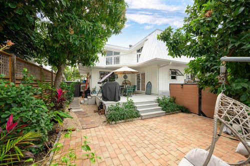3246 Duck Ave, Key West, FL, 33040-4182 | Card Image