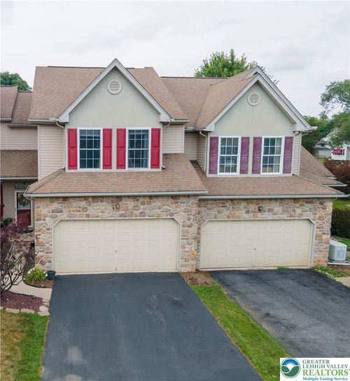 211 S Kathryn St, Easton, PA, 18045-2666 | Card Image