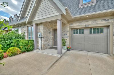 1001 Pelham Rd, Townhouse with 2 bedrooms, 2 bathrooms and 2 parking in Saint Catharines ON | Image 2