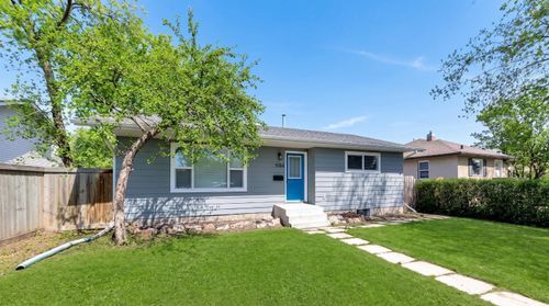 5104 54a St, Lloydminster, AB, T9V0S5 | Card Image