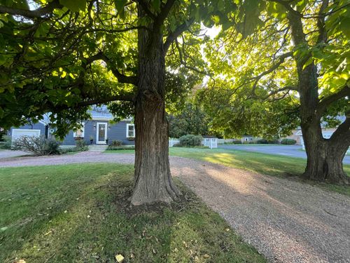 883 S Brownell Rd, Williston, VT, 05495-7250 | Card Image