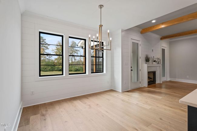 Dining Area | Image 12