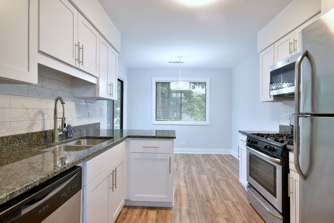 D - 5177 Coventry Ln, Condo with 2 bedrooms, 2 bathrooms and 1 parking in Gurnee IL | Image 11