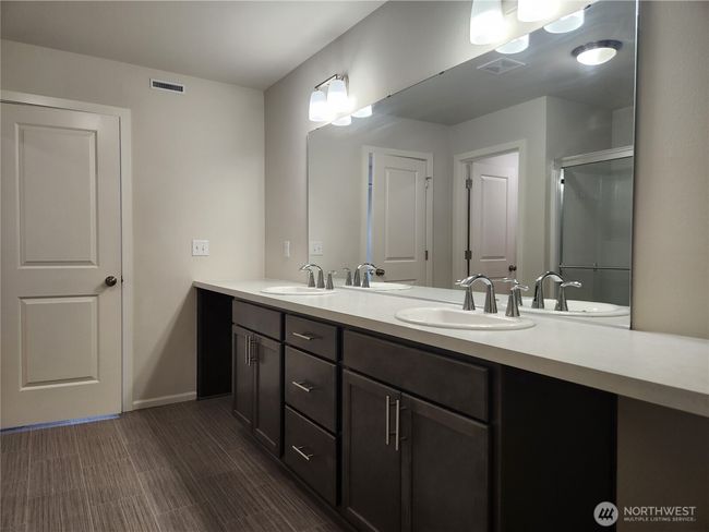 Master Bath - Double Sinks! | Image 14