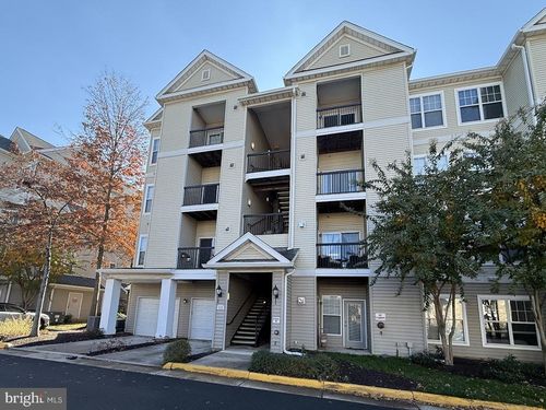 apt-k-5132 Brittney Elyse Cir, CENTREVILLE, VA, 20120-3042 | Card Image