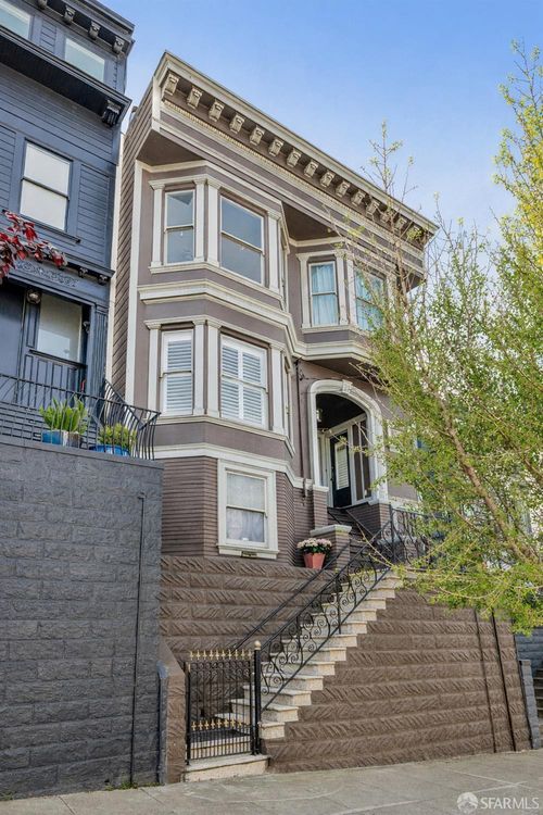 4021 19th St, San Francisco, CA, 94114-2523 | Card Image