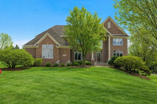10N749 Highland Trl, Hampshire, IL, 60140-8891 | Card Image