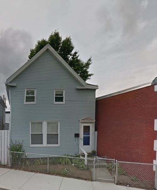 496 Medford St, Somerville, MA, 02145-2650 | Card Image
