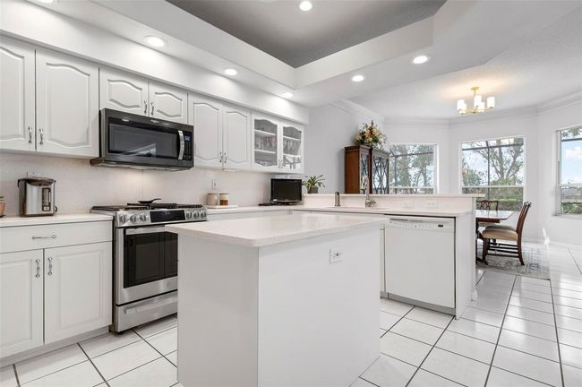 Kitchen | Image 17