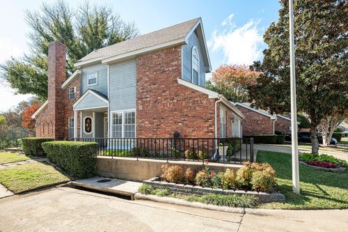 3061 Waterfront Cir, Garland, TX, 75042-4860 | Card Image