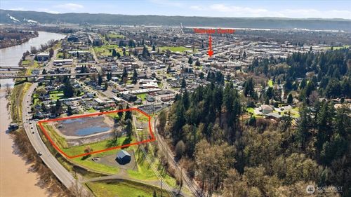 101 Fishers Ln, Kelso, WA, 98626-1703 | Card Image