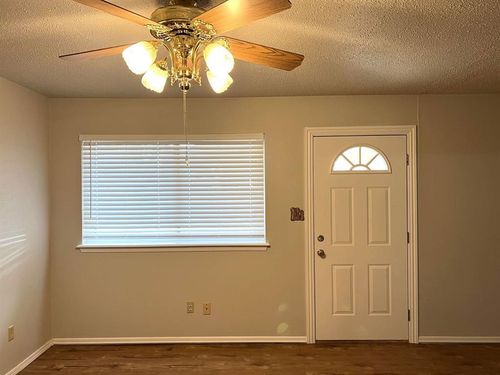 1315 Kingston Rd, Norman, OK, 73071-3819 | Card Image