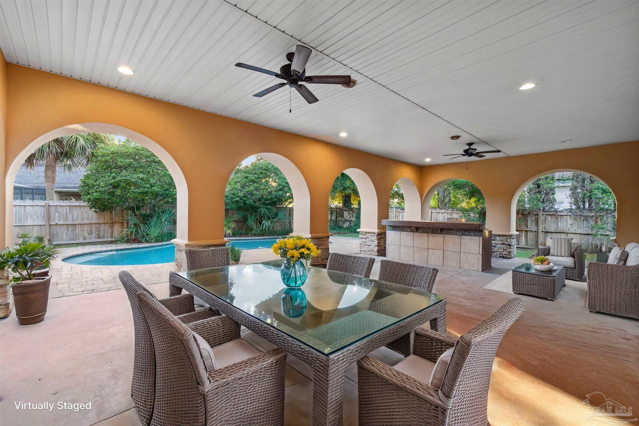 Curlew Dr, Pensacola, FL 32514