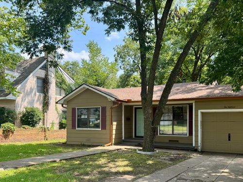 1018 W Brockett St, Sherman, TX, 75092-5750 | Card Image