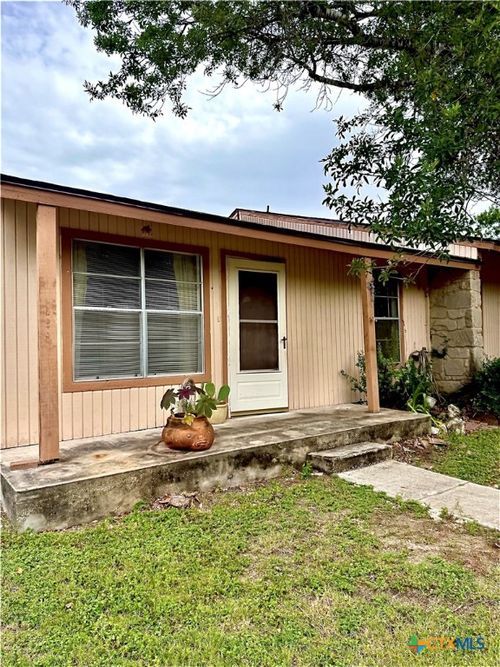 apt-19-1051 Country Club Dr, Seguin, TX, 78155-7130 | Card Image