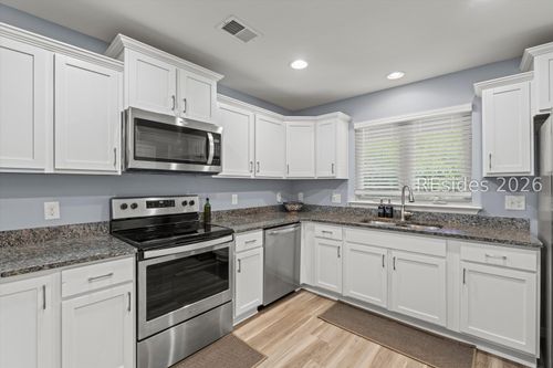 207 Ceasar Pl, Hilton Head Island, SC, 29926-2931 | Card Image