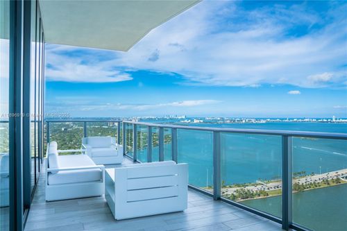 ph4903-3131 Ne 7th Ave, Miami, FL, 33137-4457 | Card Image