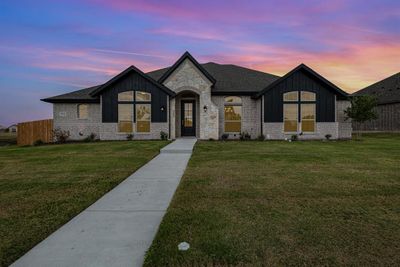 1912 Comanche, House other with 4 bedrooms, 2 bathrooms and null parking in Desoto TX | Image 3