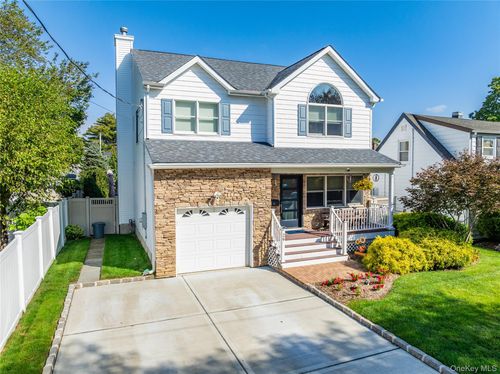26 Kearney Ave, Bethpage, NY, 11714-3604 | Card Image