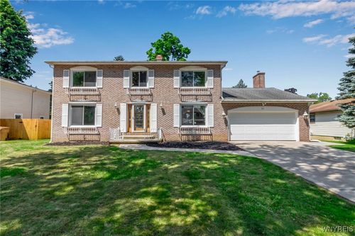 32 Honorine Dr, Depew, NY, 14043-4121 | Card Image