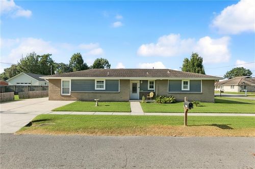 312 W St Jean Baptist Dr Drive, Chalmette, LA, 70043 | Card Image