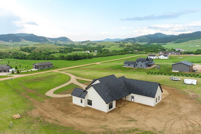 3722 Grand Loop, House other with 4 bedrooms, 4 bathrooms and null parking in Spearfish SD | Image 10