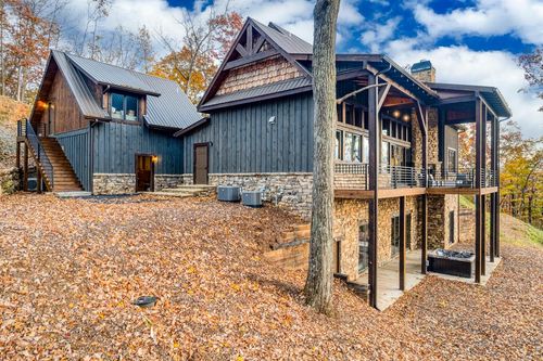 18 Wawayanda Dr, Mineral Bluff, GA, 30559-2580 | Card Image