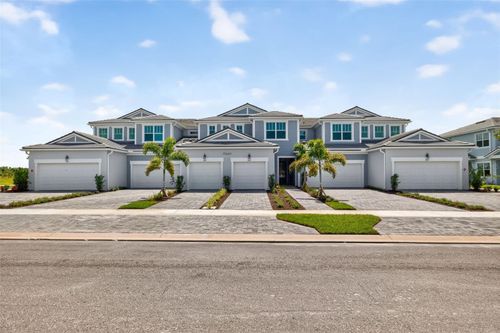 unit-202-17420 Moonflower Dr, VENICE, FL, 34293-8058 | Card Image