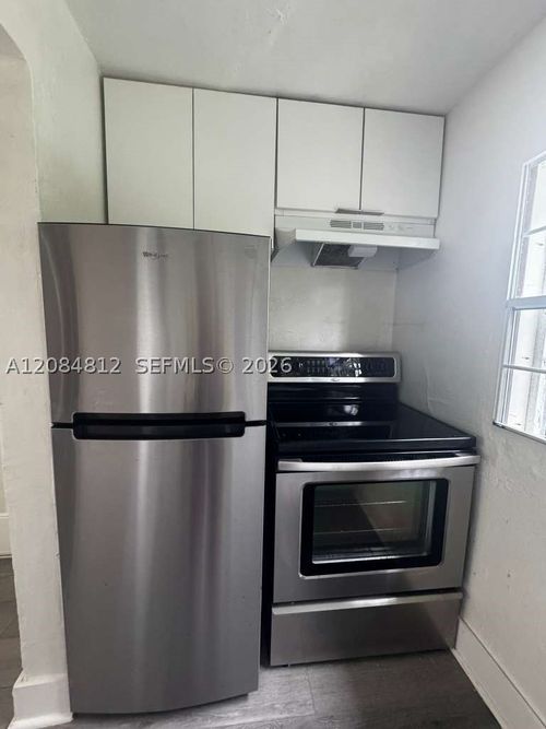 4-1121 Nw 40th St, Miami, FL, 33127-2727 | Card Image