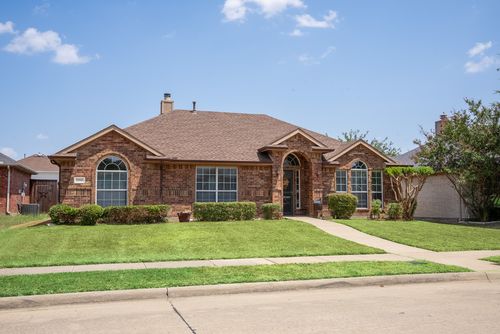 1110 Hampshire Ln, Cedar Hill, TX, 75104-4118 | Card Image