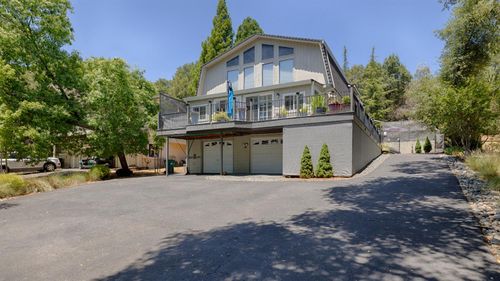 11760 Torrey Pines Dr, Auburn, CA, 95602-8315 | Card Image