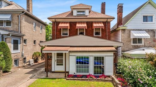 2219 Los Angeles Ave, Pittsburgh, PA, 15216-3526 | Card Image