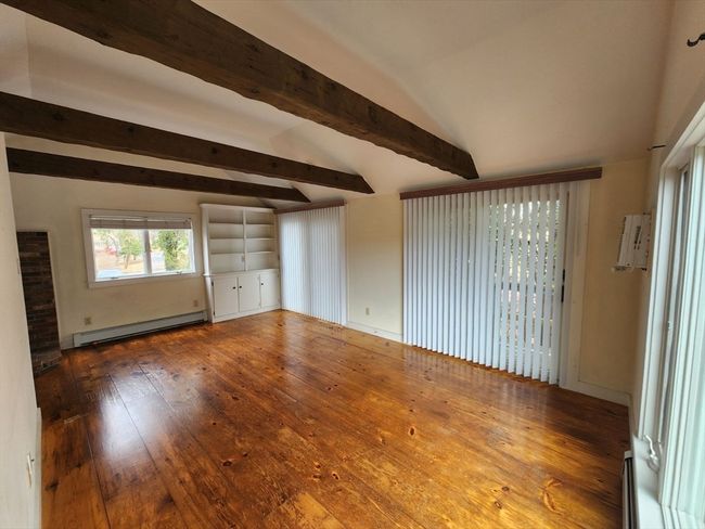981 River Rd, Home with 4 bedrooms, 3 bathrooms and 5 parking in Marstons Mills MA | Image 9
