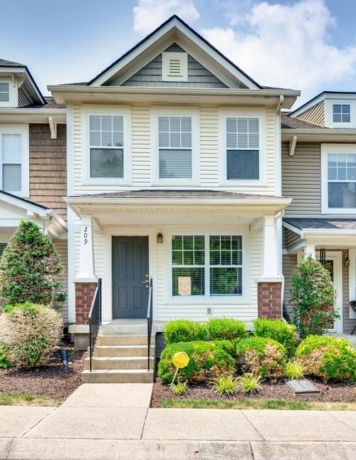 209 Shadow Glen Dr, Nashville, TN, 37211-7519 | Card Image