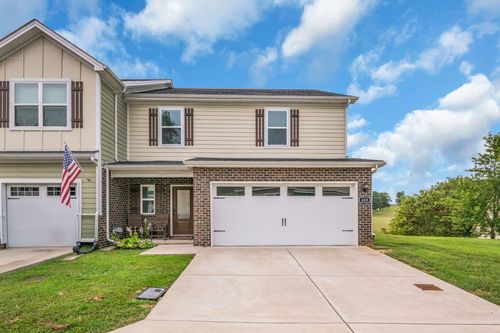 400 Masters Way, Dickson, TN, 37055-2114 | Card Image