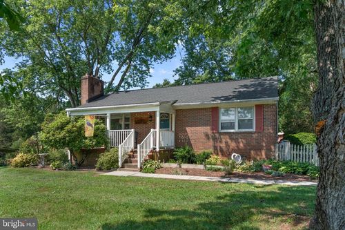 27478 Old Office Rd, CULPEPER, VA, 22701-8808 | Card Image